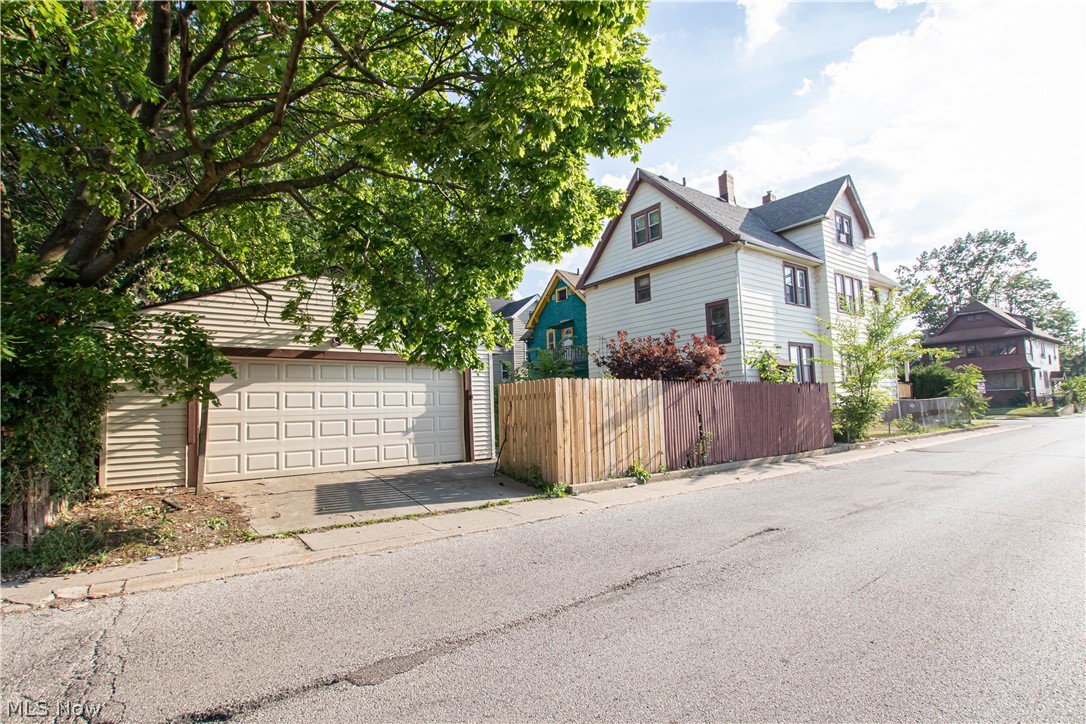 2773 E 117th Street Cleveland OH 44120