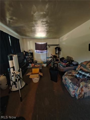 2347-2349 Nicholas Avenue Akron OH 44305