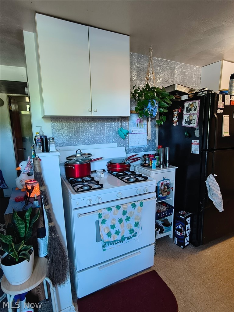 2347-2349 Nicholas Avenue Akron OH 44305