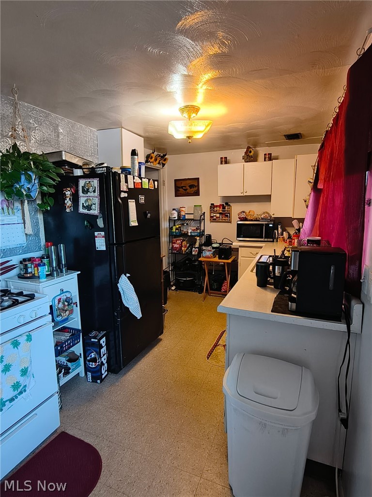 2347-2349 Nicholas Avenue Akron OH 44305