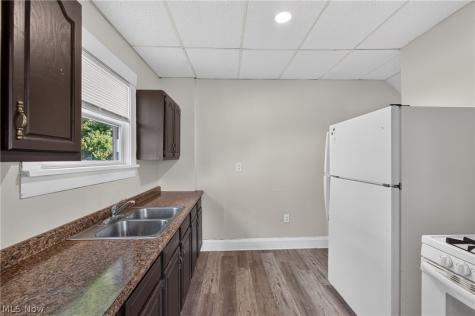 813-815 18th Street NW Canton OH 44703