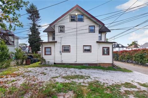 813-815 18th Street NW Canton OH 44703
