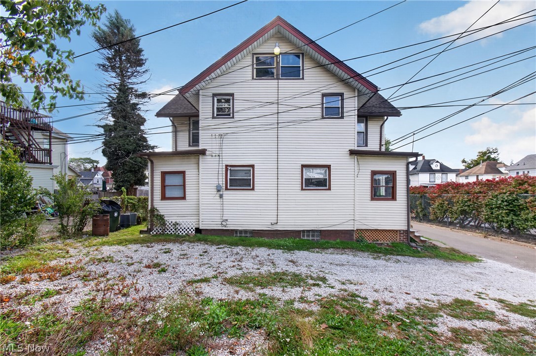 813-815 18th Street NW Canton OH 44703