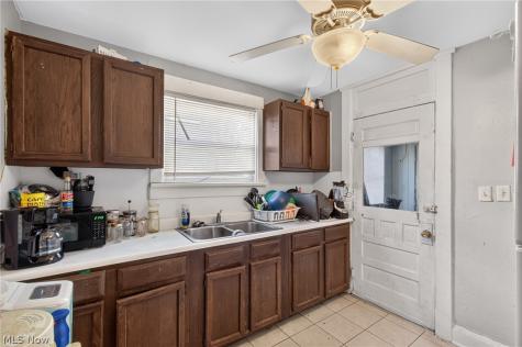 813-815 18th Street NW Canton OH 44703