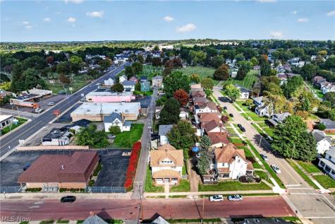 813-815 18th Street NW Canton OH 44703