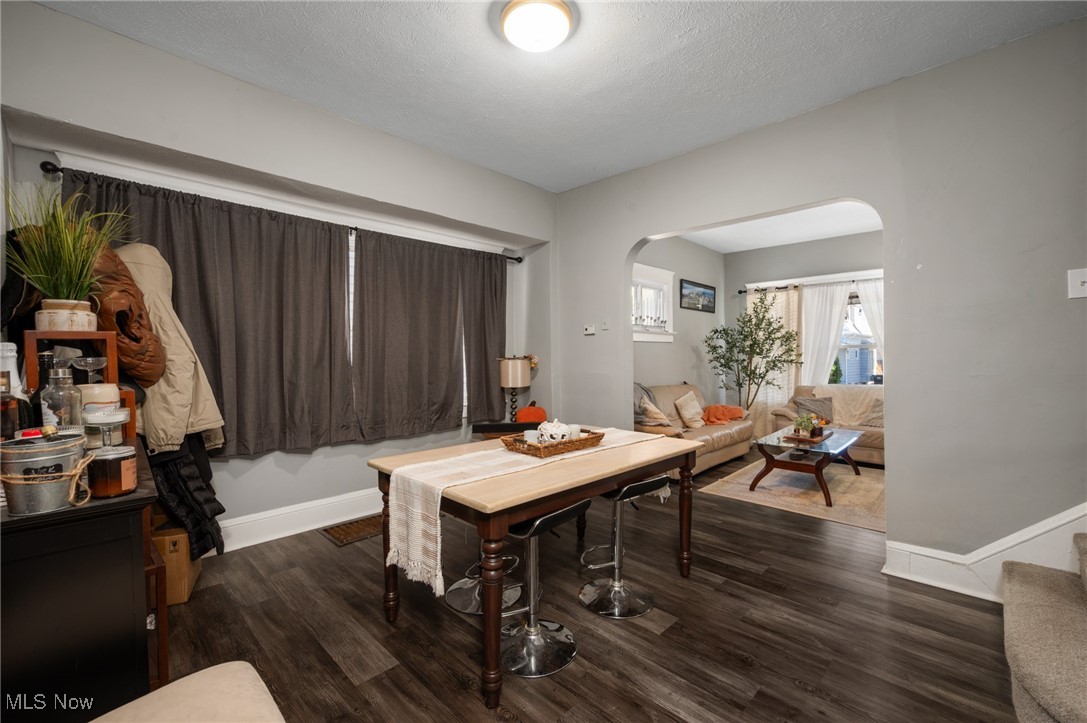1346 Thoreau Road Lakewood OH 44107