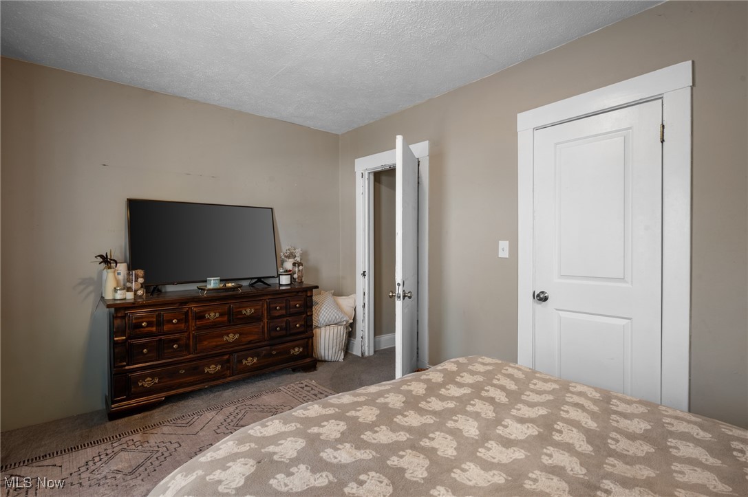 1346 Thoreau Road Lakewood OH 44107