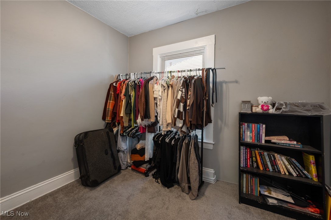1346 Thoreau Road Lakewood OH 44107