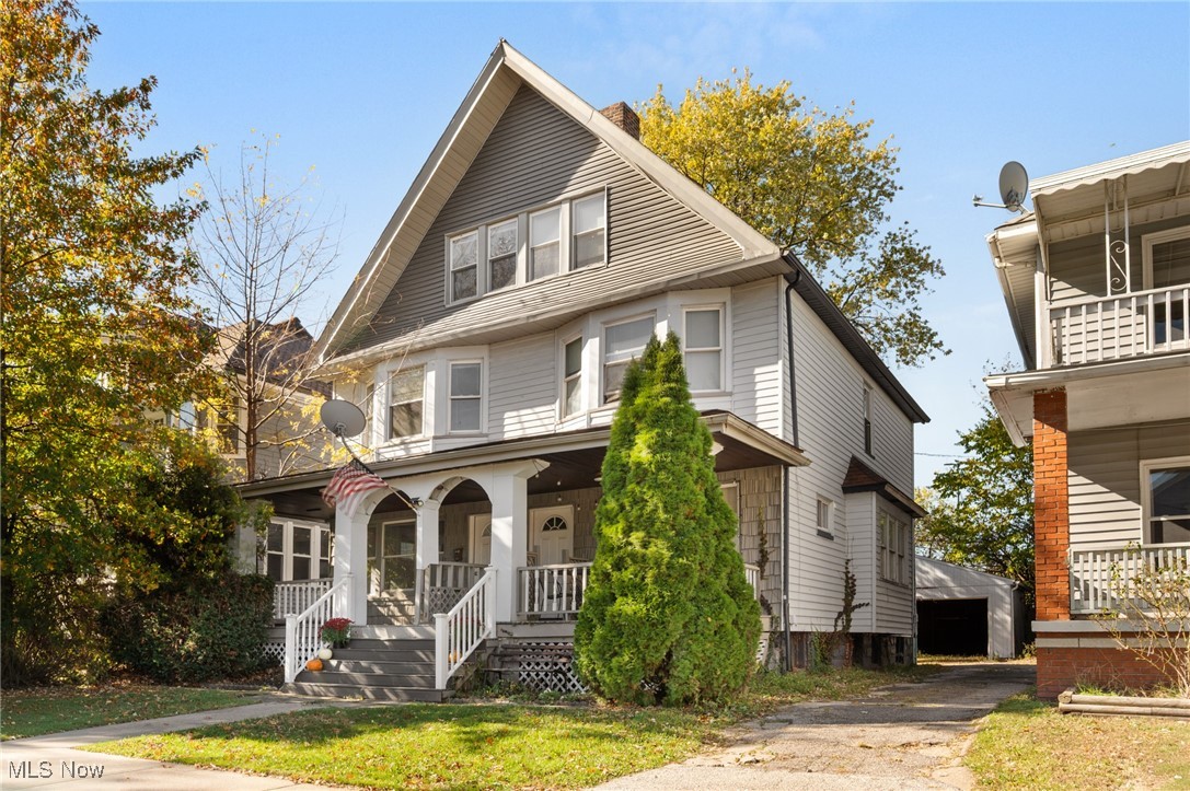 1346 Thoreau Road Lakewood OH 44107