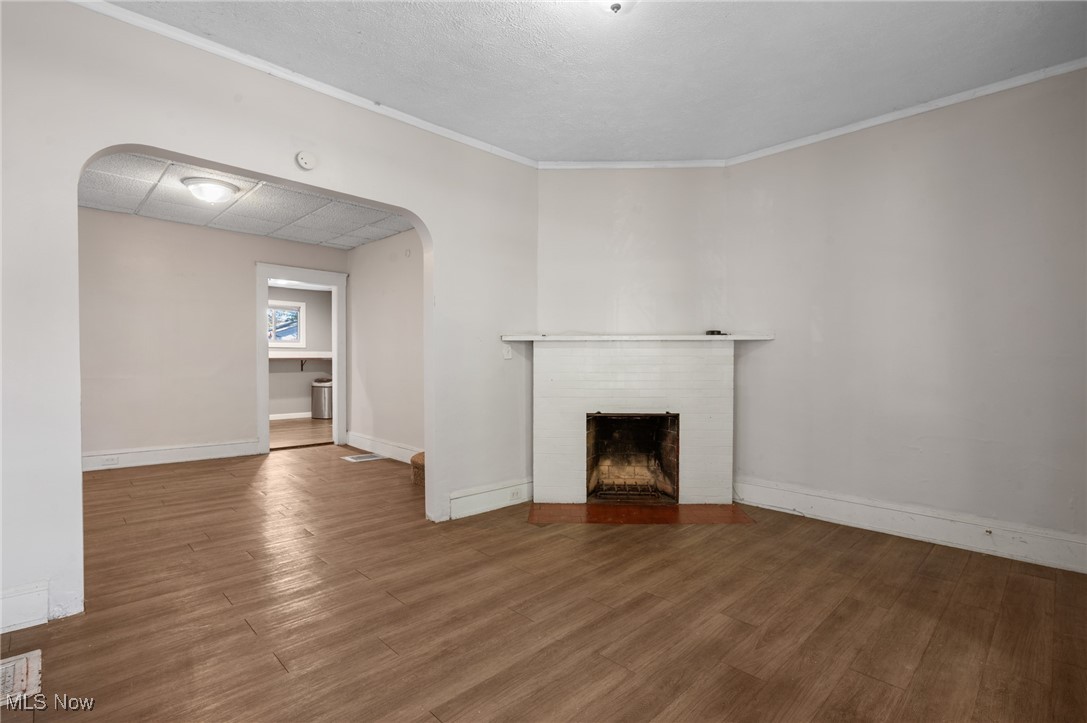 1346 Thoreau Road Lakewood OH 44107