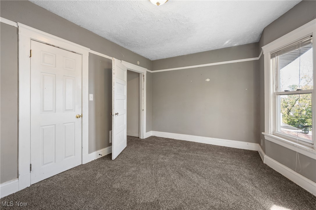 1346 Thoreau Road Lakewood OH 44107