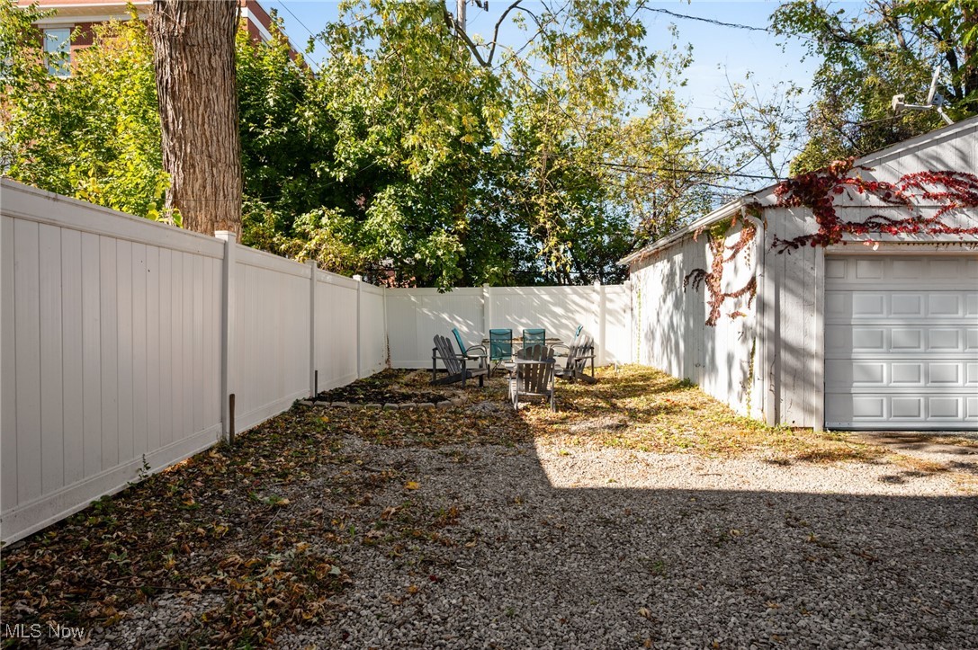 1346 Thoreau Road Lakewood OH 44107