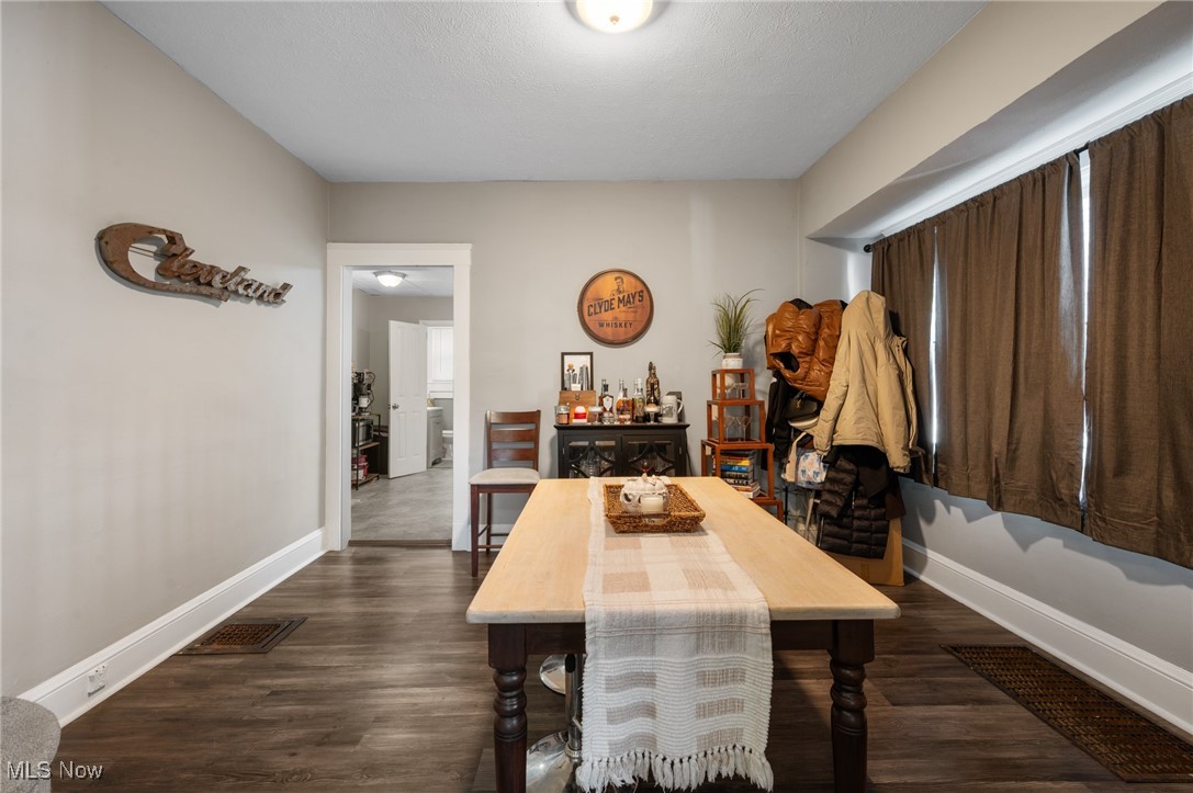 1346 Thoreau Road Lakewood OH 44107