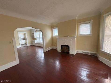 10205 Ostend Avenue Cleveland OH 44108