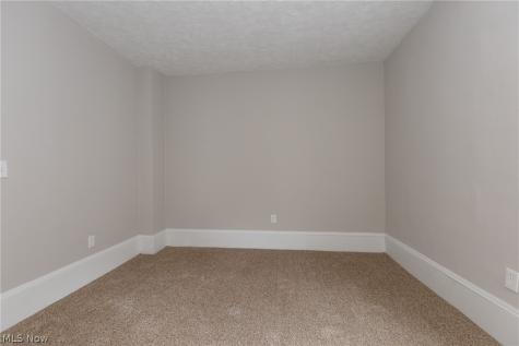 6716 Fullerton Avenue Cleveland OH 44105