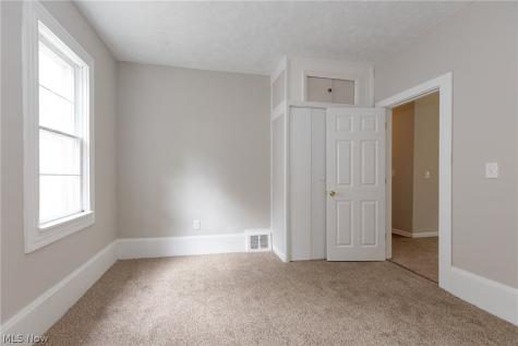 6716 Fullerton Avenue Cleveland OH 44105