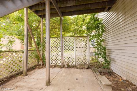 6716 Fullerton Avenue Cleveland OH 44105