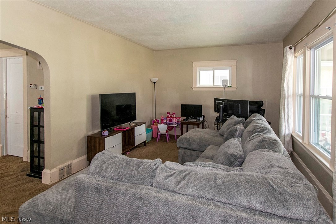 4211 Trowbridge Avenue Cleveland OH 44109