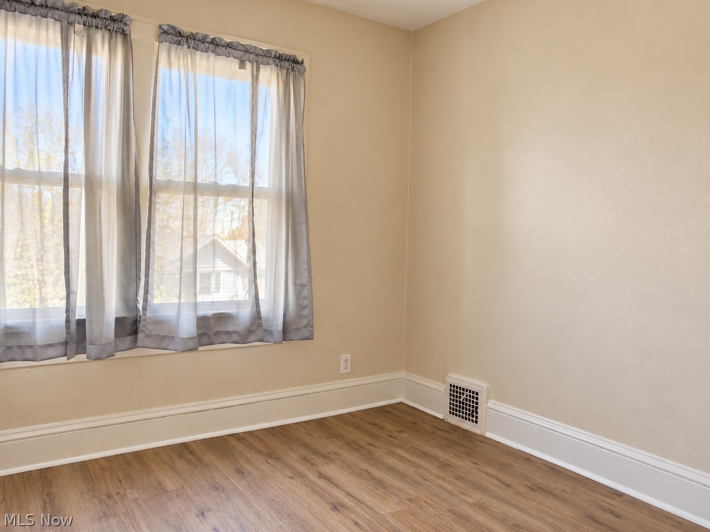 1738 Clarkstone Road Cleveland OH 44112