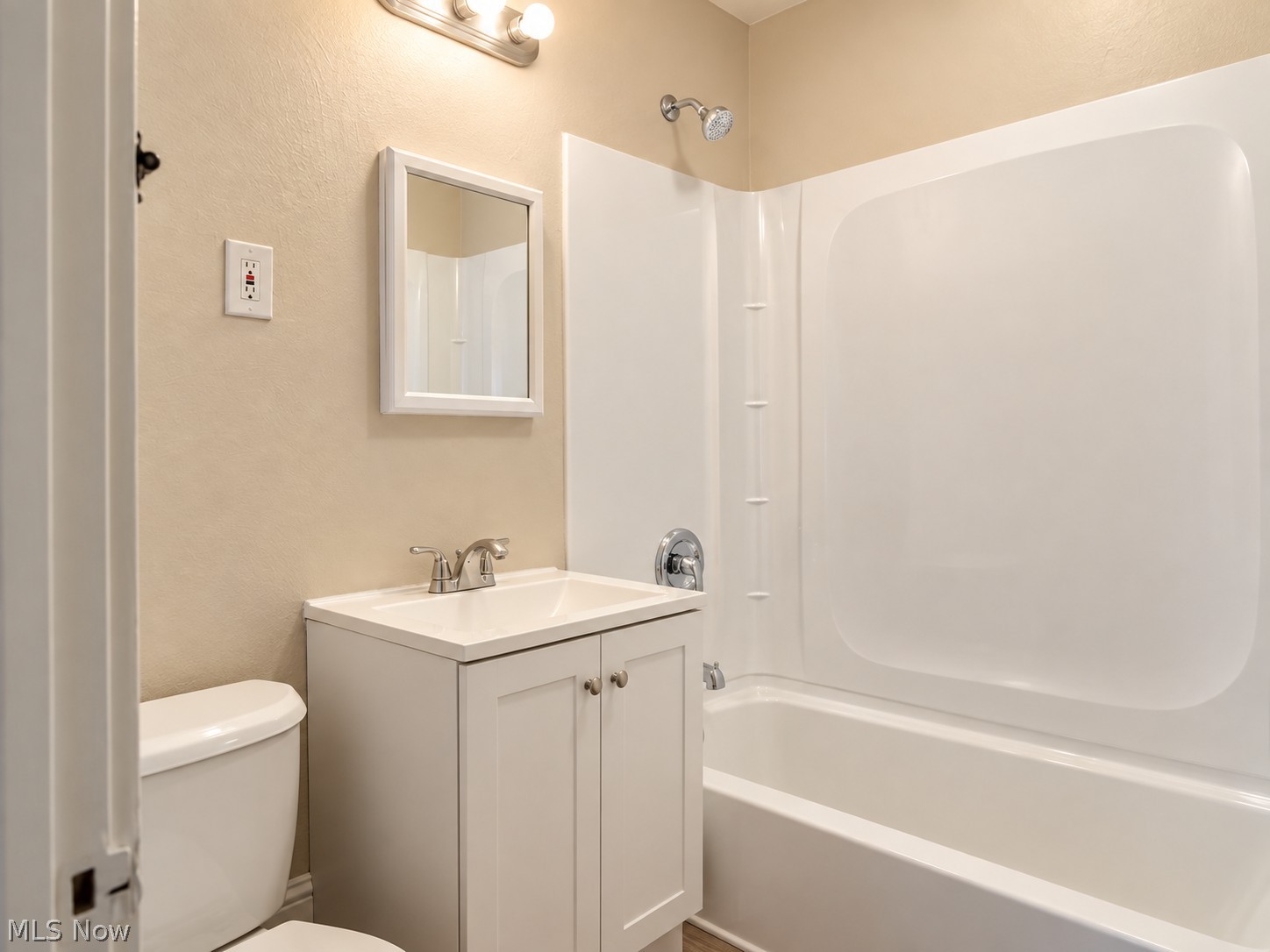 1738 Clarkstone Road Cleveland OH 44112