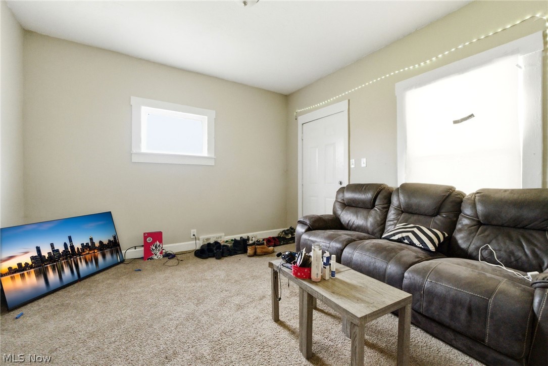 3672 E 144th Street Cleveland OH 44120