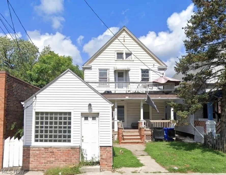 7204 Clark Avenue Cleveland OH 44102