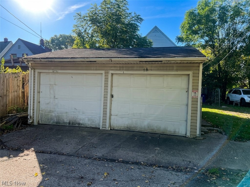 7204 Clark Avenue Cleveland OH 44102