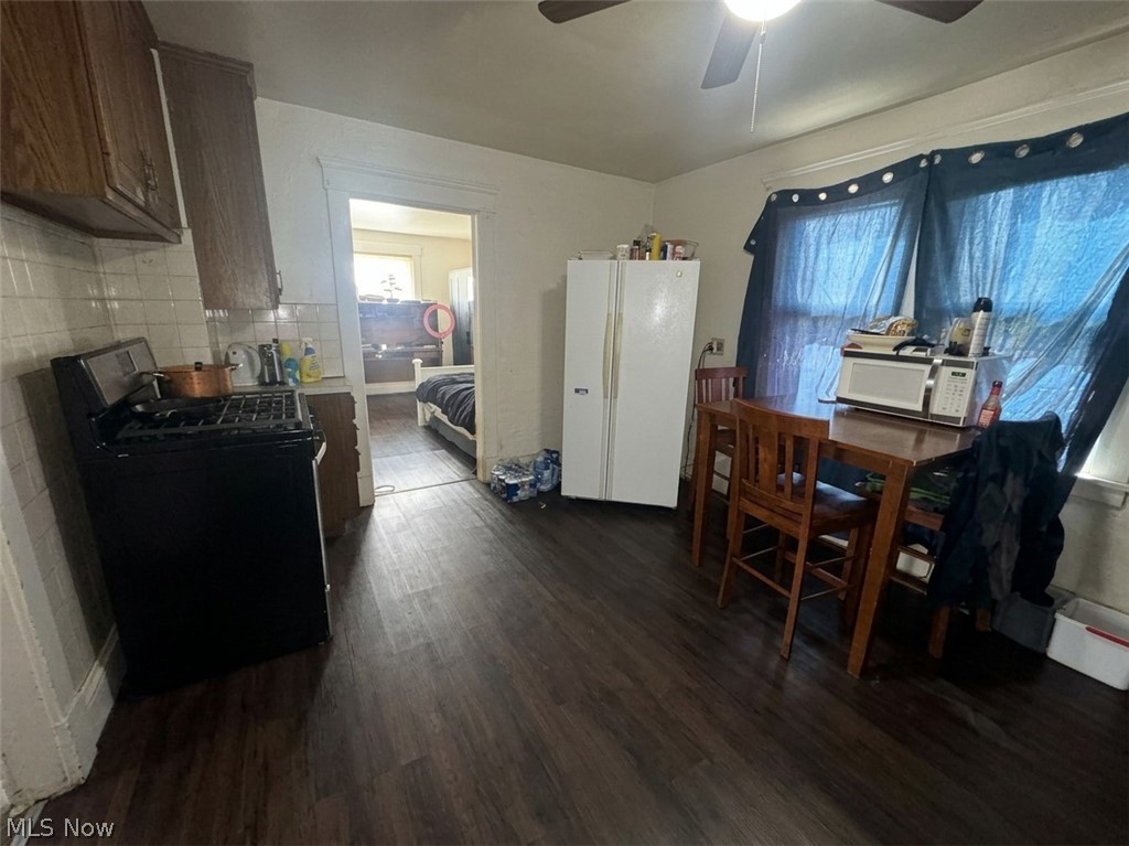 7204 Clark Avenue Cleveland OH 44102