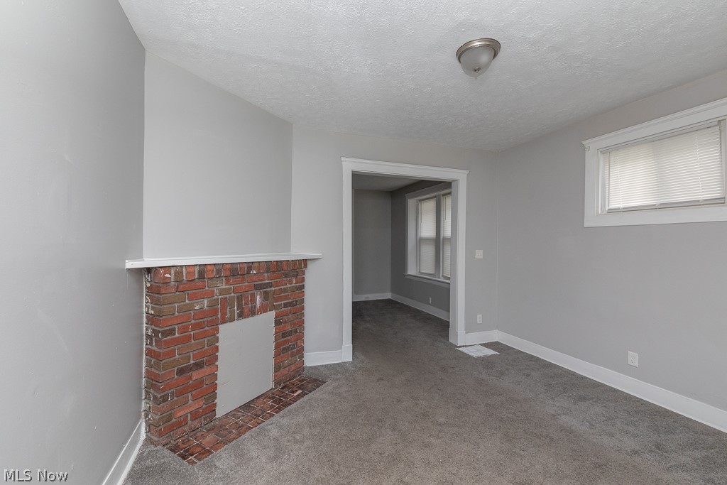 637-639 E 102nd Street Cleveland OH 44108