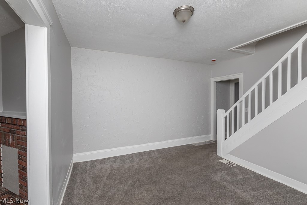 637-639 E 102nd Street Cleveland OH 44108
