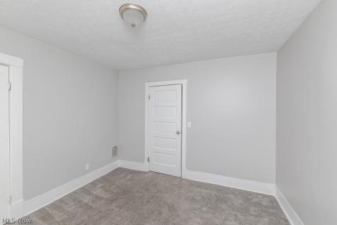 637-639 E 102nd Street Cleveland OH 44108