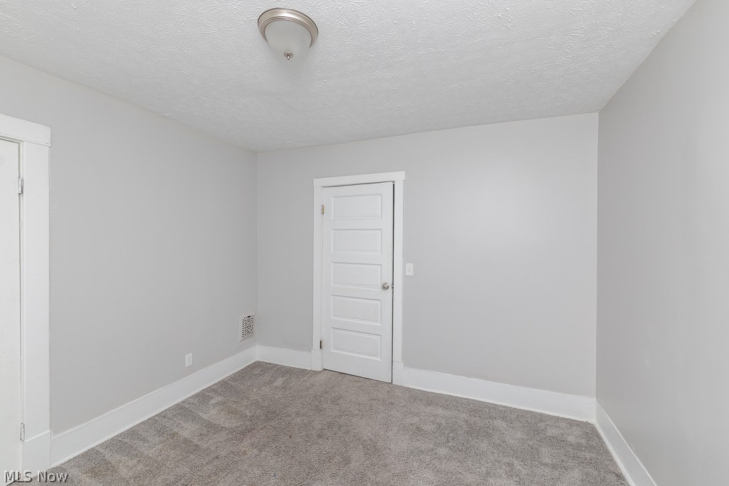 637-639 E 102nd Street Cleveland OH 44108