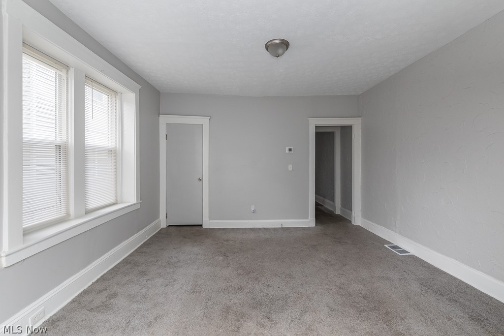 637-639 E 102nd Street Cleveland OH 44108