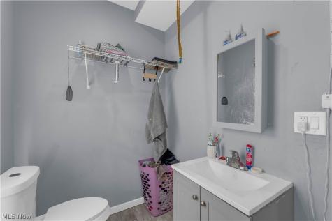 9907 Denison Avenue Cleveland OH 44102