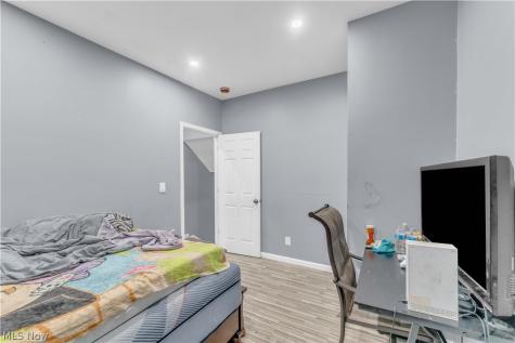 9907 Denison Avenue Cleveland OH 44102