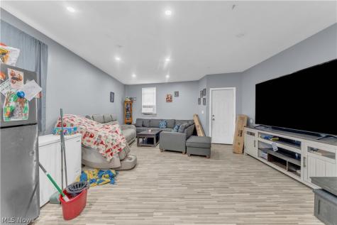 9907 Denison Avenue Cleveland OH 44102