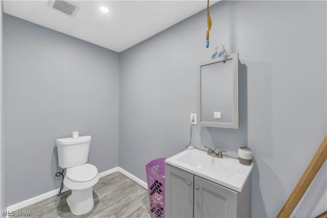 9907 Denison Avenue Cleveland OH 44102