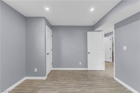9907 Denison Avenue Cleveland OH 44102