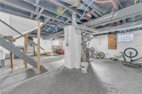 9907 Denison Avenue Cleveland OH 44102