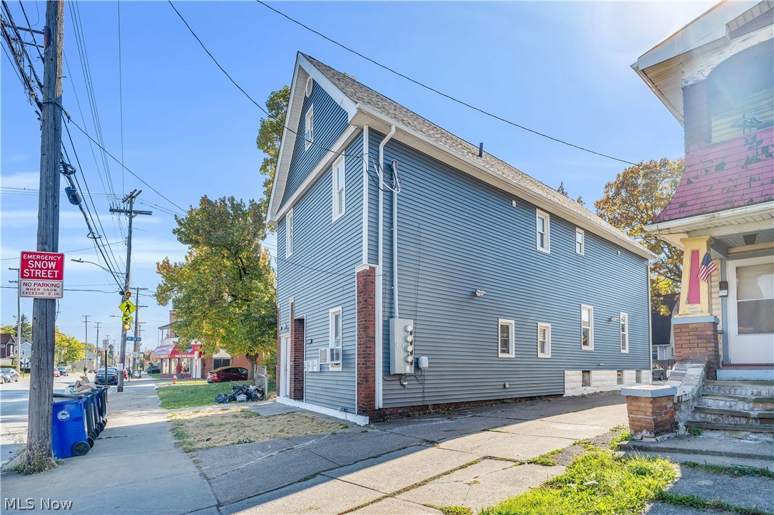 9907 Denison Avenue Cleveland OH 44102