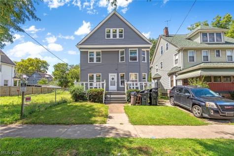 2216 E 82nd Street Cleveland OH 44103