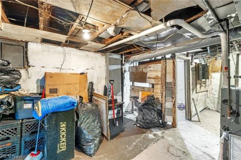 2216 E 82nd Street Cleveland OH 44103