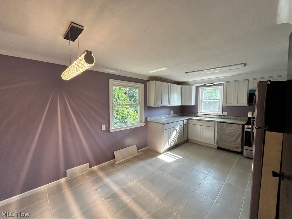 201 W Glendale Street Bedford OH 44146