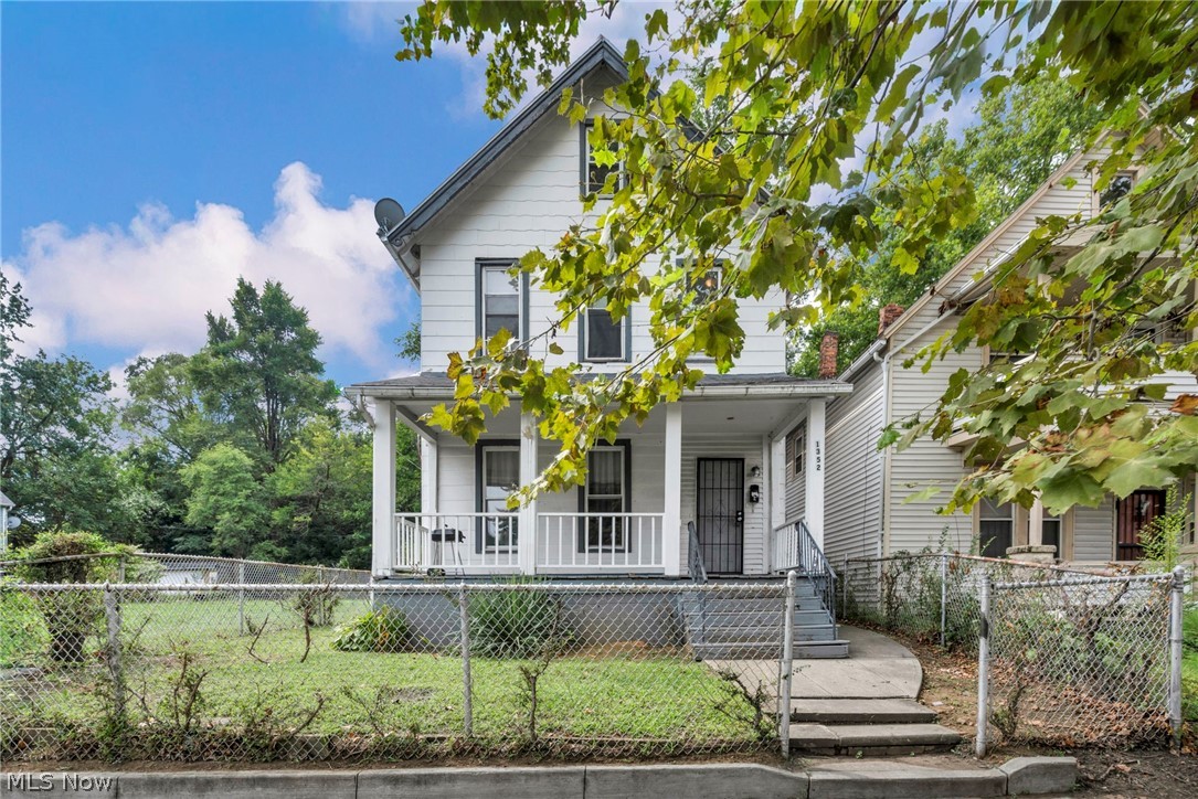 1352 Giddings Avenue Cleveland OH 44103