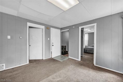 1352 Giddings Avenue Cleveland OH 44103