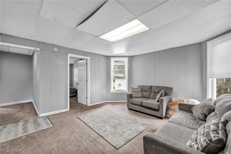 1352 Giddings Avenue Cleveland OH 44103