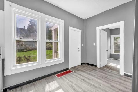 1352 Giddings Avenue Cleveland OH 44103