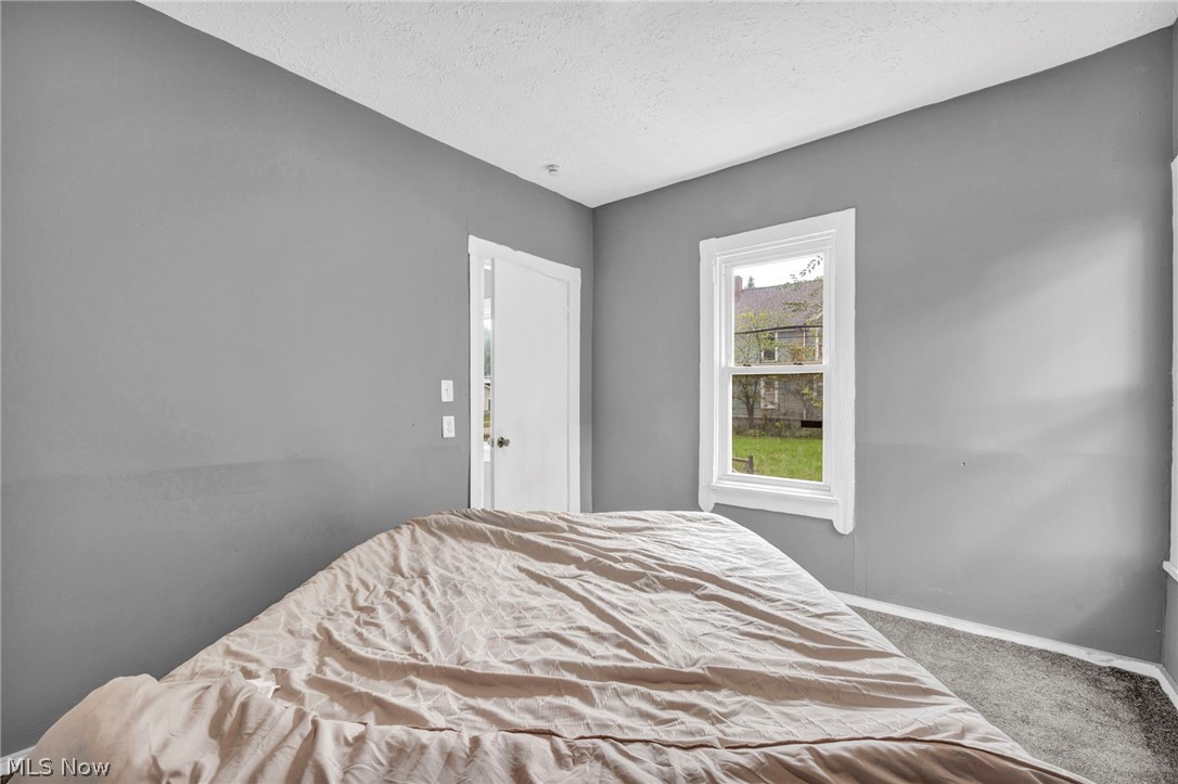 1352 Giddings Avenue Cleveland OH 44103