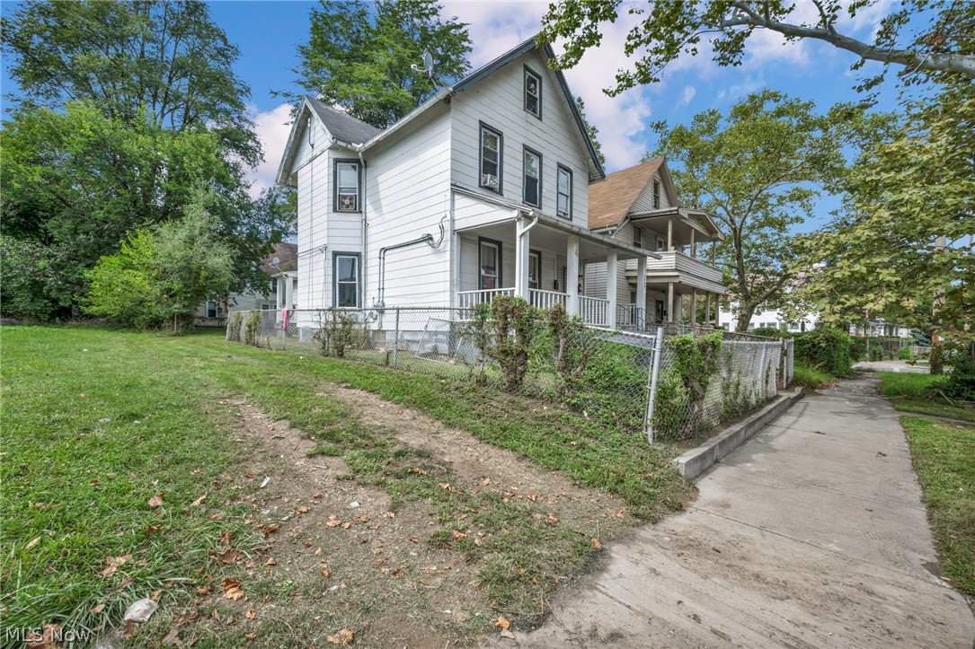 1352 Giddings Avenue Cleveland OH 44103