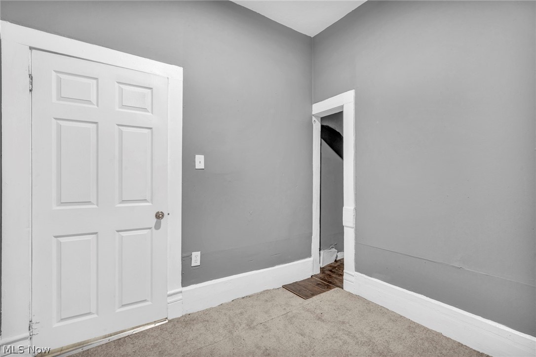 1352 Giddings Avenue Cleveland OH 44103
